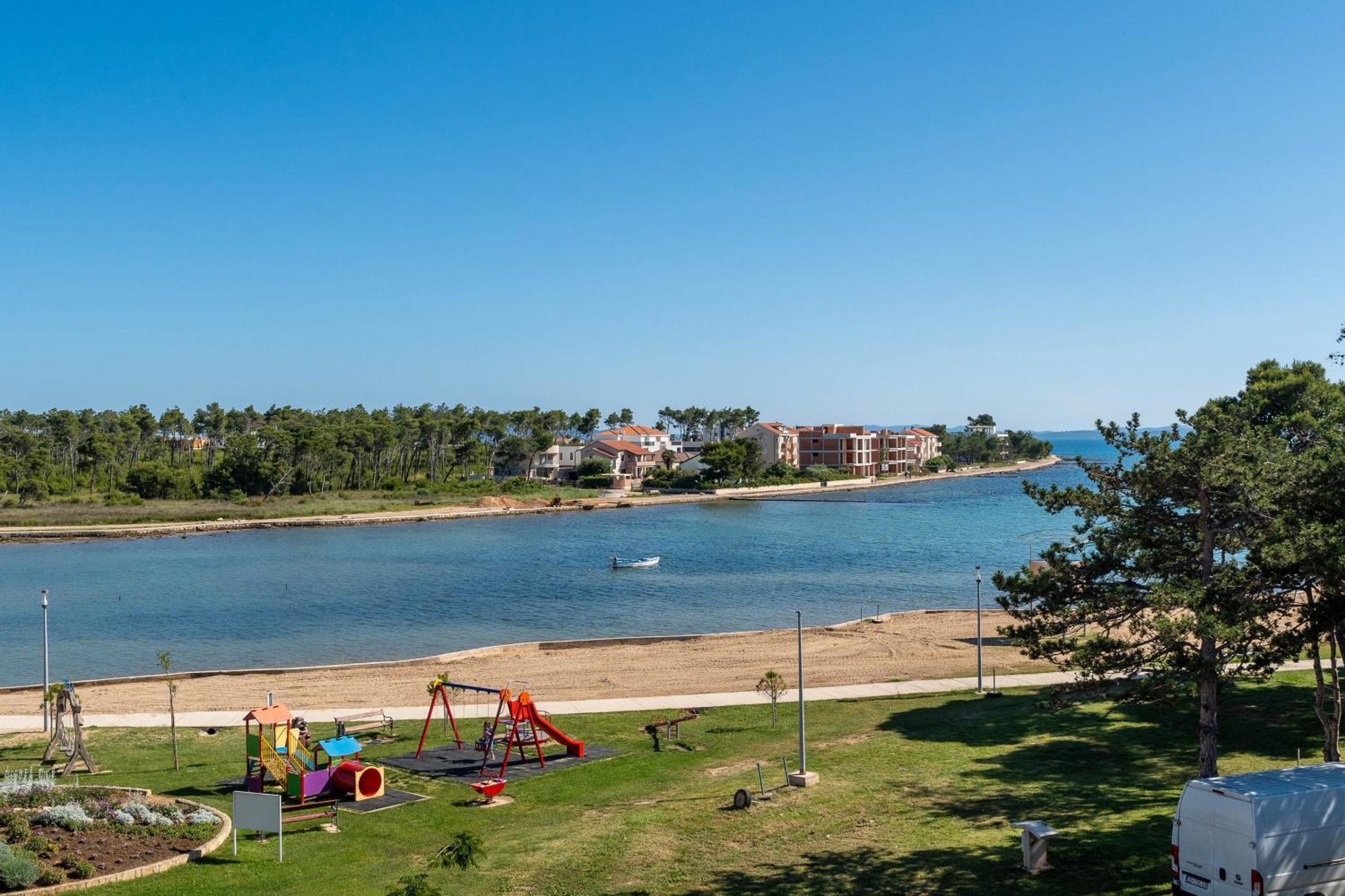 Apartments By The Sea Privlaka, Zadar - 666 Ngoại thất bức ảnh